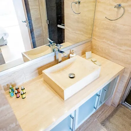 Aaa Seaview Panorama Villa *