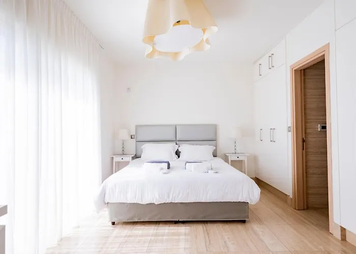 别墅 Aaa Seaview Panorama 皮尔瓦利亚